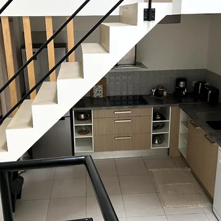 Lofty Au-lac Renovated In 2024 別荘 *